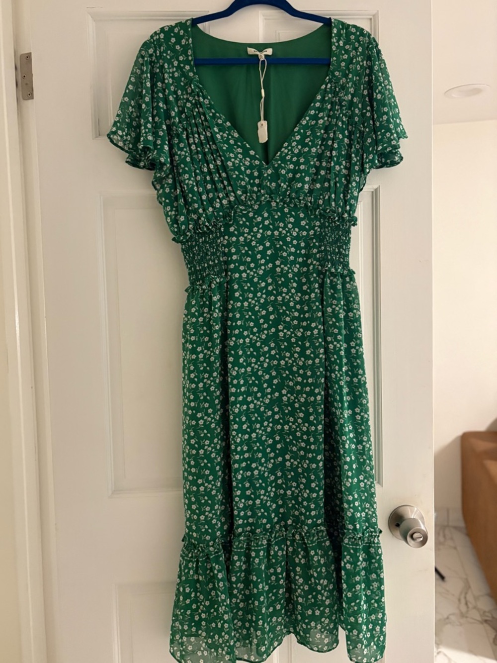 NWT Max Studio Green Floral V‑Neck Midi Dress